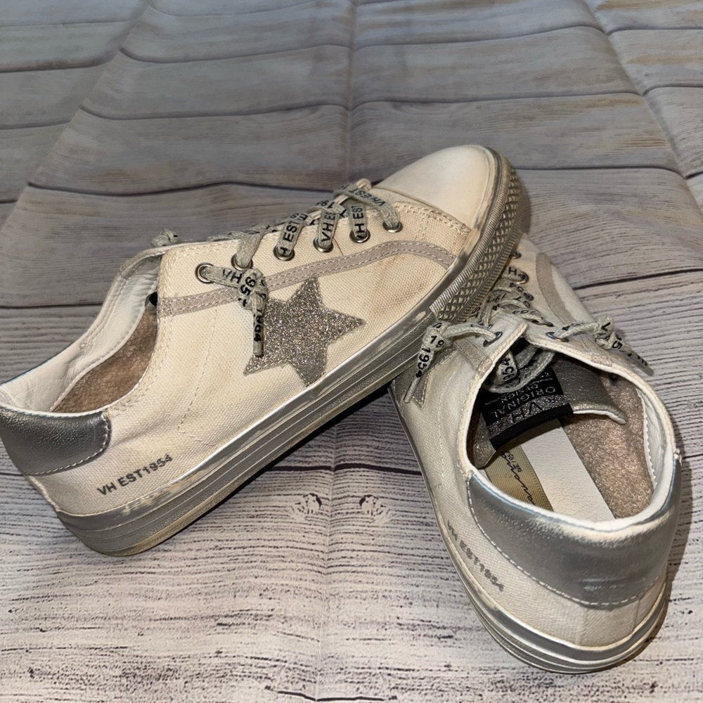 Women's Vintage Havana White & Silver Sneakers